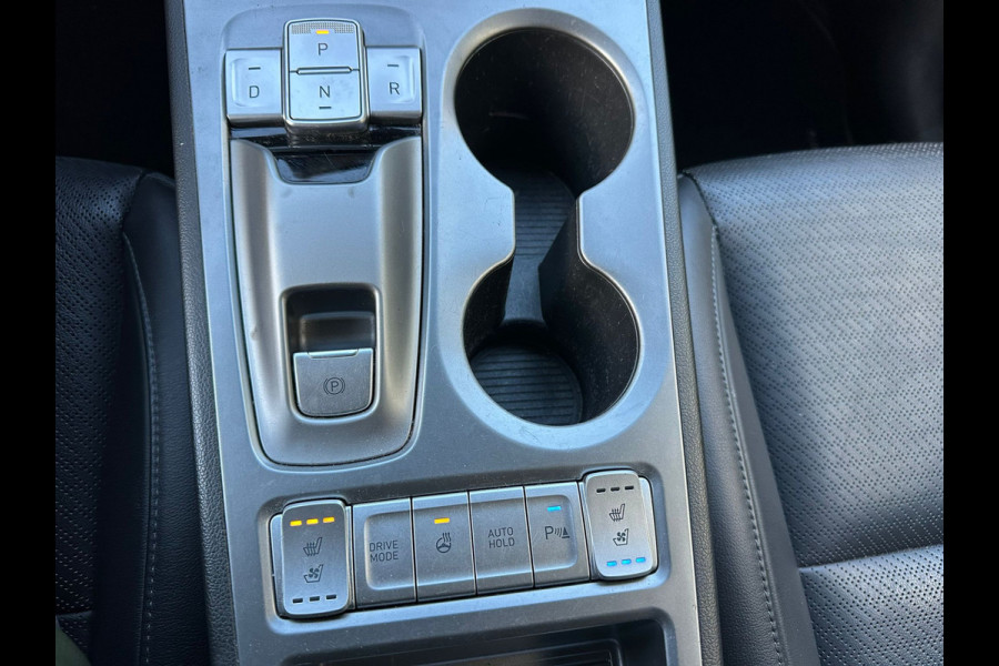 Hyundai Kona EV Premium 64 kWh 3 fase | Leder | Two Tone Black | Climate | occasion Hyundai Kona EV Premium 64 kWh 3 fase | Leder | Two Tone Black | Climate | occasion