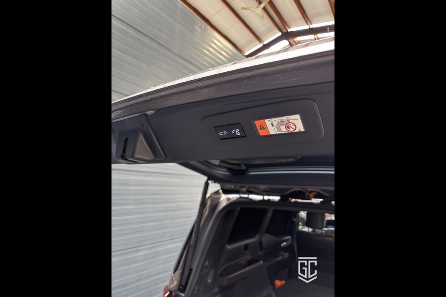 Toyota Land Cruiser 2.8 D-4D Blind Van Navigator Toyota Land Cruiser 2.8 D-4D Blind Van Navigator