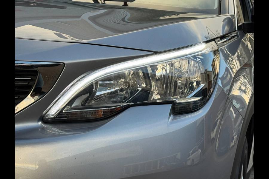 Peugeot 5008 1.2 PureTech Active Pack 7 Persoons - Navigatie/Apple CarPlay I Airco I LED I PDC I Sport velgen I-Dealer onderhouden Peugeot 5008 1.2 PureTech Active Pack 7 Persoons - Navigatie/Apple CarPlay I Airco I LED I PDC I Sport velgen I-Dealer onderhouden
