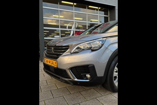 Peugeot 5008 1.2 PureTech Active Pack 7 Persoons - Navigatie/Apple CarPlay I Airco I LED I PDC I Sport velgen I-Dealer onderhouden Peugeot 5008 1.2 PureTech Active Pack 7 Persoons - Navigatie/Apple CarPlay I Airco I LED I PDC I Sport velgen I-Dealer onderhouden