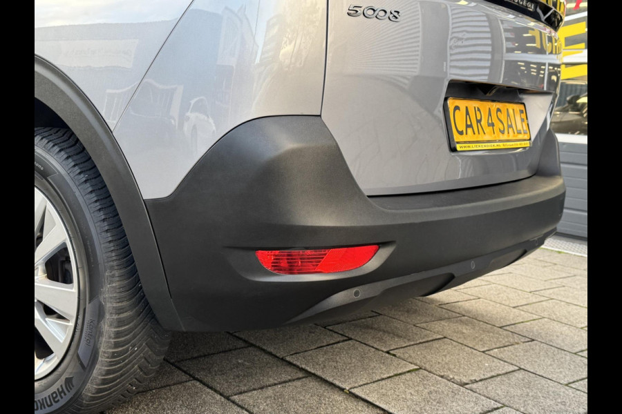 Peugeot 5008 1.2 PureTech Active Pack 7 Persoons - Navigatie/Apple CarPlay I Airco I LED I PDC I Sport velgen I-Dealer onderhouden Peugeot 5008 1.2 PureTech Active Pack 7 Persoons - Navigatie/Apple CarPlay I Airco I LED I PDC I Sport velgen I-Dealer onderhouden