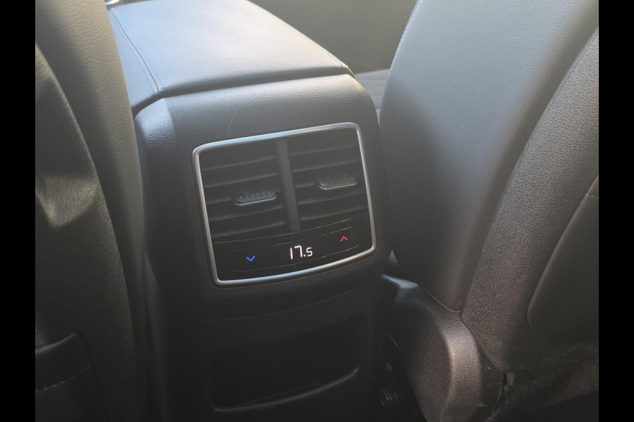 Kia Sportage 1.6 T-GDi Hybrid DynamicPlusLine | Navigatie | Dodehoekdetectie | Stoel- en Stuurverwarming | Elektrische achterklep