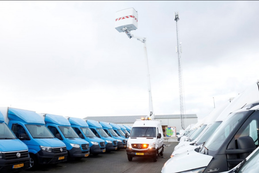 Mercedes-Benz Sprinter 516 CDI 163pk Euro6 L2H2 Custers Taurus T200-14MVH Hoogwerker 14meter Werkhoogte PTO 01-2017 Mercedes-Benz Sprinter 516 CDI 163pk Euro6 L2H2 Custers Taurus T200-14MVH Hoogwerker 14meter Werkhoogte PTO 01-2017