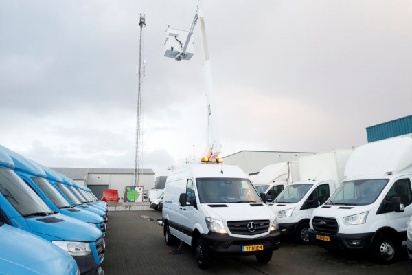 Mercedes-Benz Sprinter 516 CDI 163pk Euro6 L2H2 Custers Taurus T200-14MVH Hoogwerker 14meter Werkhoogte PTO 01-2017 Mercedes-Benz Sprinter 516 CDI 163pk Euro6 L2H2 Custers Taurus T200-14MVH Hoogwerker 14meter Werkhoogte PTO 01-2017