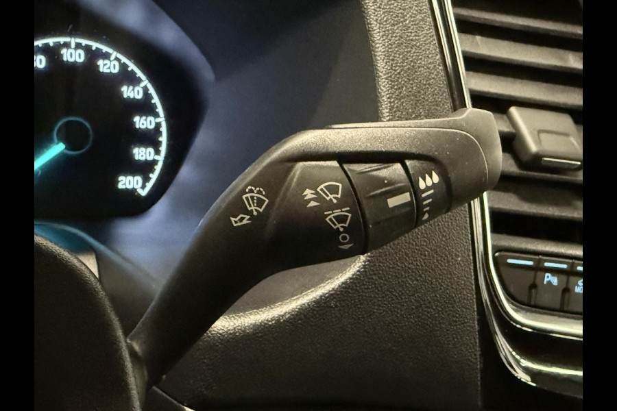 Ford Transit Custom 320 2.0 TDCI L2H1 Sport Airco ACC Bluetooth Navi Trekhaak Stoelverwarming