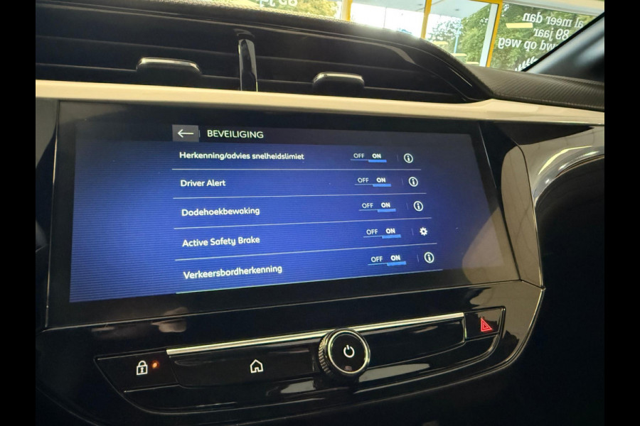 Opel Corsa 1.2 Turbo GS Line | RIJKLAAR | Camera | Park Pilot | Apple Car Play/ Android Auto | Cruise | Opel Corsa 1.2 Turbo GS Line | RIJKLAAR | Camera | Park Pilot | Apple Car Play/ Android Auto | Cruise |