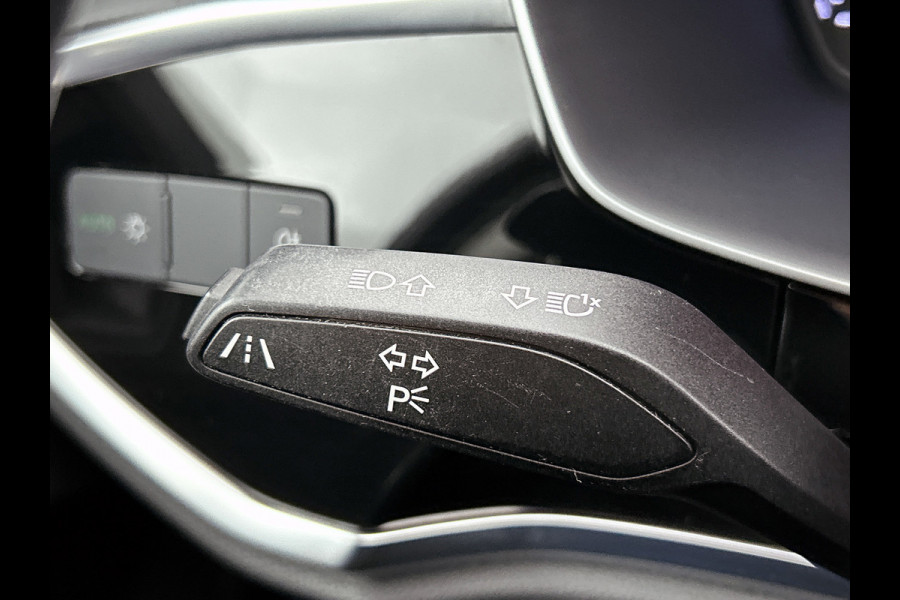 Audi Q3 35 TFSI Pro Line business(Goed OnderH, Navi, B&O, StoelV, Parkeersensoren, Leder, Cruise Con, Etc) Audi Q3 35 TFSI Pro Line business(Goed OnderH, Navi, B&O, StoelV, Parkeersensoren, Leder, Cruise Con, Etc)