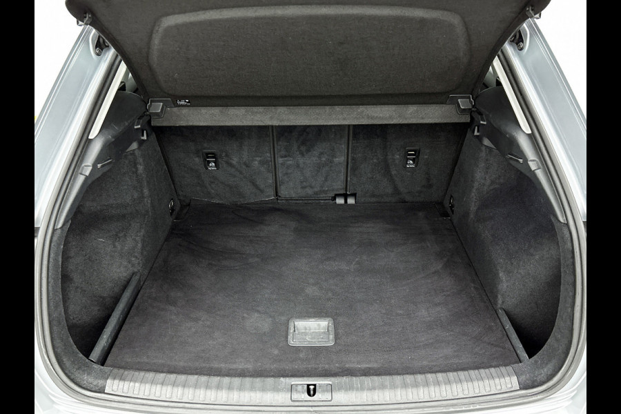 Audi Q3 35 TFSI Pro Line business(Goed OnderH, Navi, B&O, StoelV, Parkeersensoren, Leder, Cruise Con, Etc) Audi Q3 35 TFSI Pro Line business(Goed OnderH, Navi, B&O, StoelV, Parkeersensoren, Leder, Cruise Con, Etc)