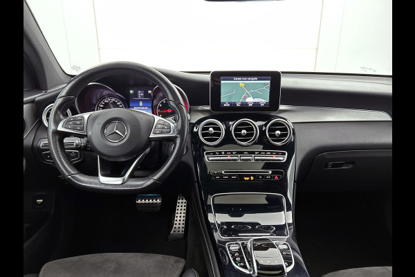 Mercedes-Benz GLC Coupé 250 AMG 4Matic Ambition(NL-auto, Navi, Panorama, Carplay, Camera, PDC V+A, Cruise Con, Etc) Mercedes-Benz GLC Coupé 250 AMG 4Matic Ambition(NL-auto, Navi, Panorama, Carplay, Camera, PDC V+A, Cruise Con, Etc)
