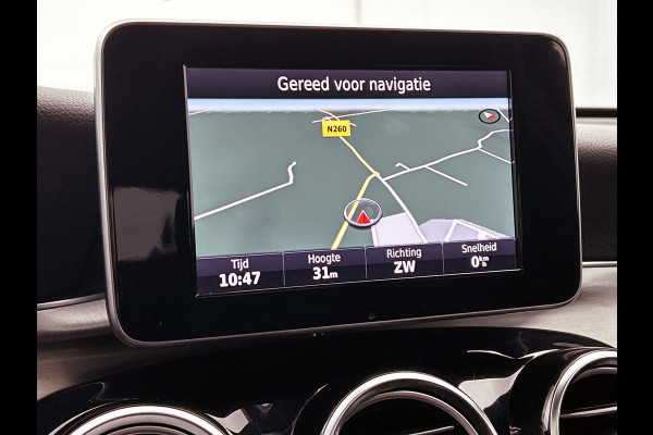 Mercedes-Benz GLC Coupé 250 AMG 4Matic Ambition(NL-auto, Navi, Panorama, Carplay, Camera, PDC V+A, Cruise Con, Etc) Mercedes-Benz GLC Coupé 250 AMG 4Matic Ambition(NL-auto, Navi, Panorama, Carplay, Camera, PDC V+A, Cruise Con, Etc)