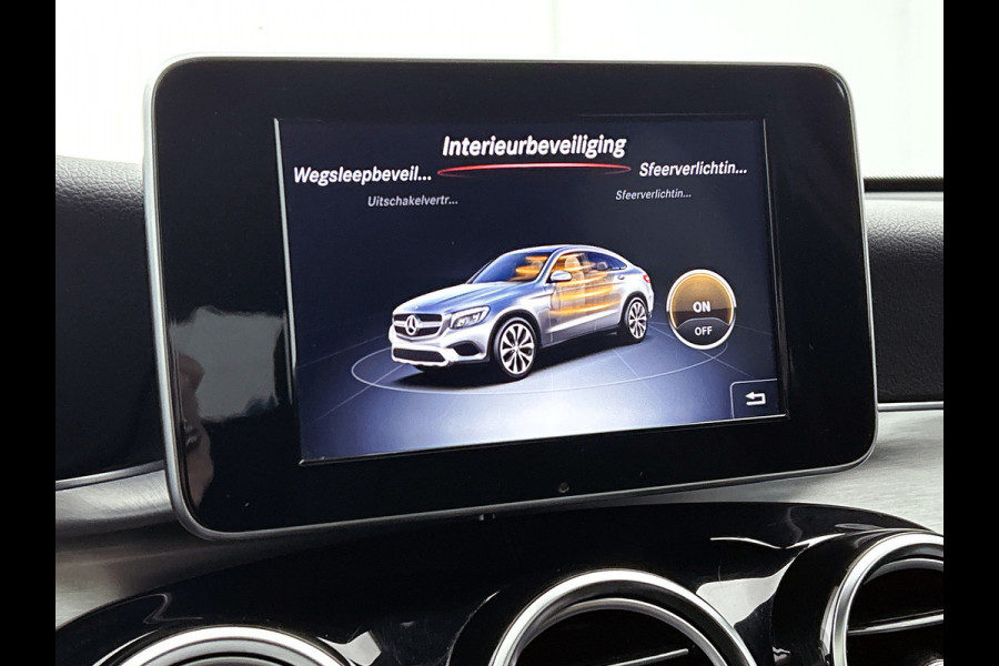 Mercedes-Benz GLC Coupé 250 AMG 4Matic Ambition(NL-auto, Navi, Panorama, Carplay, Camera, PDC V+A, Cruise Con, Etc) Mercedes-Benz GLC Coupé 250 AMG 4Matic Ambition(NL-auto, Navi, Panorama, Carplay, Camera, PDC V+A, Cruise Con, Etc)