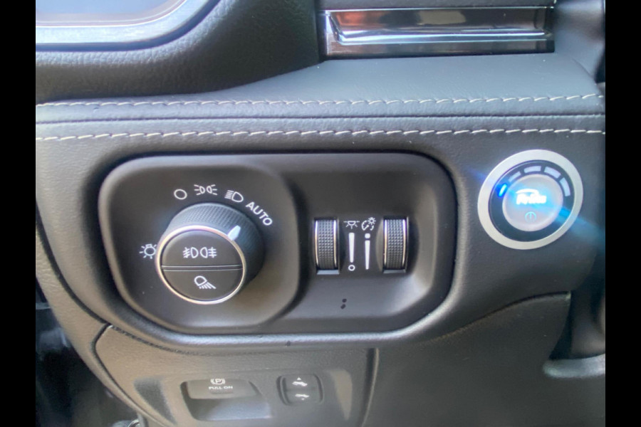 Dodge Ram 1500 5.7 V8 LIMITED-NIGHT/PANO/VIRTUAL/LUCHT/HEADUP Dodge Ram 1500 5.7 V8 LIMITED-NIGHT/PANO/VIRTUAL/LUCHT/HEADUP