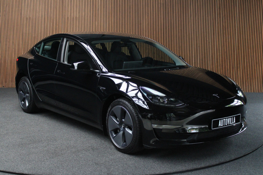 Tesla Model 3 RWD Nieuw! Autopilot ACC Stuurverwarm. PDC Leer Navi Panoramadak 360° Elektr. achterklep Stoelverwarming voor & achter Climate voor & achter LM velgen BTW auto! Nieuw! Tesla Model 3 RWD Nieuw! Autopilot ACC Stuurverwarm. PDC Leer Navi Panoramadak 360° Elektr. achterklep Stoelverwarming voor & achter Climate voor & achter LM velgen BTW auto! Nieuw!
