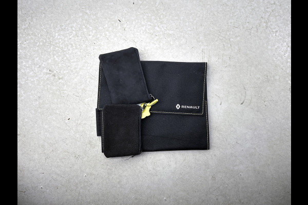 Renault Grand Scénic 1.3 TCe Bose 7p. (NL-auto, Navi, Trekhaak, Parkeersensoren, StoelV, Cruise Con, Etc)