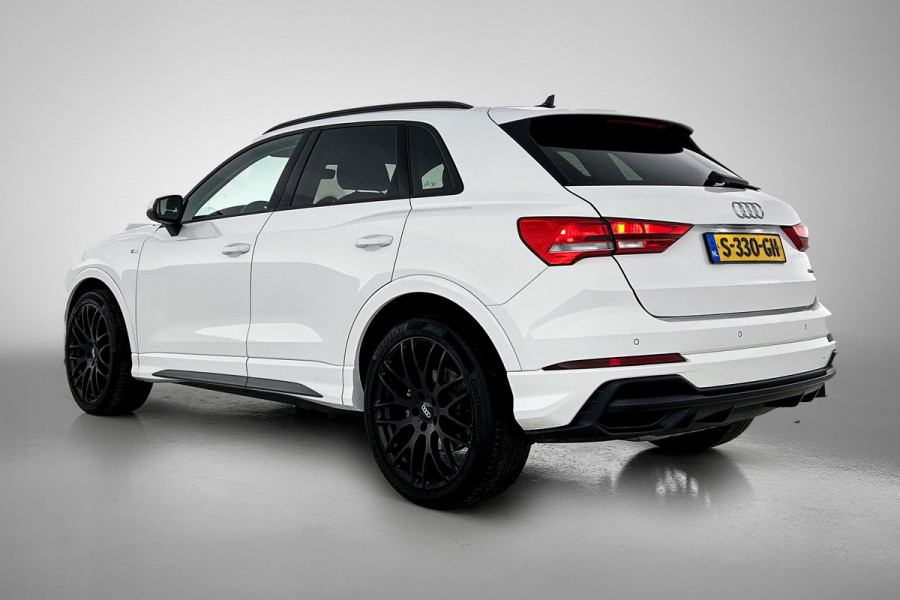 Audi Q3 40 TFSI quattro Advanced Pro S-Line (Dealer OnderH, Navi, StoelV, Parkeersensoren, Climate Con, Cruise Con, Etc) Audi Q3 40 TFSI quattro Advanced Pro S-Line (Dealer OnderH, Navi, StoelV, Parkeersensoren, Climate Con, Cruise Con, Etc)