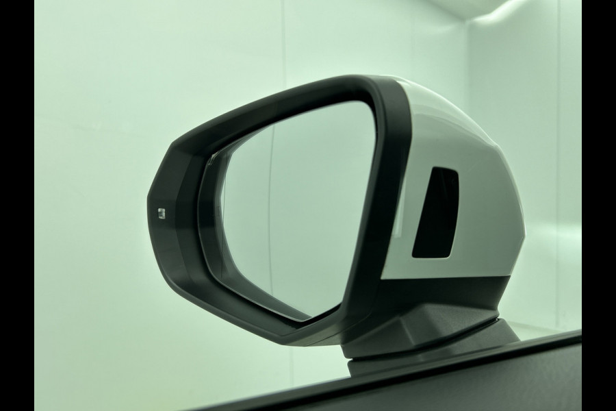 Audi Q3 40 TFSI quattro Advanced Pro S-Line (Dealer OnderH, Navi, StoelV, Parkeersensoren, Climate Con, Cruise Con, Etc) Audi Q3 40 TFSI quattro Advanced Pro S-Line (Dealer OnderH, Navi, StoelV, Parkeersensoren, Climate Con, Cruise Con, Etc)