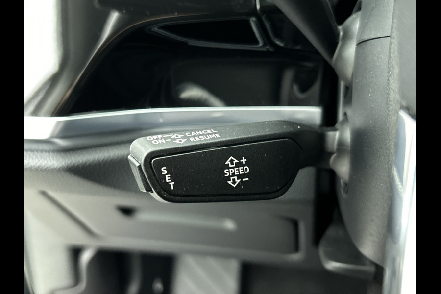 Audi Q3 40 TFSI quattro Advanced Pro S-Line (Dealer OnderH, Navi, StoelV, Parkeersensoren, Climate Con, Cruise Con, Etc) Audi Q3 40 TFSI quattro Advanced Pro S-Line (Dealer OnderH, Navi, StoelV, Parkeersensoren, Climate Con, Cruise Con, Etc)