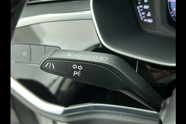 Audi Q3 40 TFSI quattro Advanced Pro S-Line (Dealer OnderH, Navi, StoelV, Parkeersensoren, Climate Con, Cruise Con, Etc) Audi Q3 40 TFSI quattro Advanced Pro S-Line (Dealer OnderH, Navi, StoelV, Parkeersensoren, Climate Con, Cruise Con, Etc)