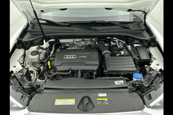 Audi Q3 40 TFSI quattro Advanced Pro S-Line (Dealer OnderH, Navi, StoelV, Parkeersensoren, Climate Con, Cruise Con, Etc) Audi Q3 40 TFSI quattro Advanced Pro S-Line (Dealer OnderH, Navi, StoelV, Parkeersensoren, Climate Con, Cruise Con, Etc)