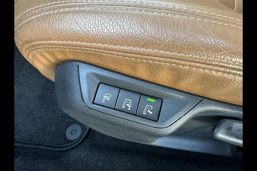 Peugeot 308 1.2 PureTech Aut8 GT-Line Black Optic Leder|CarPlay|LED|Massage|Panorama Peugeot 308 1.2 PureTech Aut8 GT-Line Black Optic Leder|CarPlay|LED|Massage|Panorama