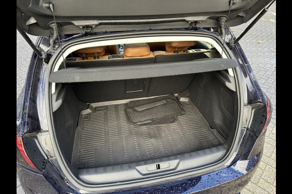 Peugeot 308 1.2 PureTech Aut8 GT-Line Black Optic Leder|CarPlay|LED|Massage|Panorama Peugeot 308 1.2 PureTech Aut8 GT-Line Black Optic Leder|CarPlay|LED|Massage|Panorama