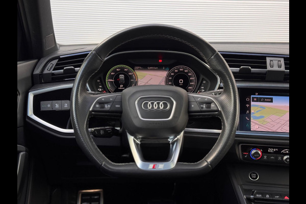 Audi Q3 Sportback 45 TFSI e S Edition Pano/Keyless/Matrix/Blindspot Audi Q3 Sportback 45 TFSI e S Edition Pano/Keyless/Matrix/Blindspot