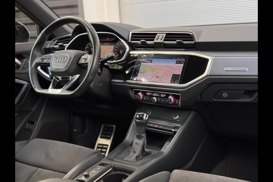 Audi Q3 Sportback 45 TFSI e S Edition Pano/Keyless/Matrix/Blindspot Audi Q3 Sportback 45 TFSI e S Edition Pano/Keyless/Matrix/Blindspot