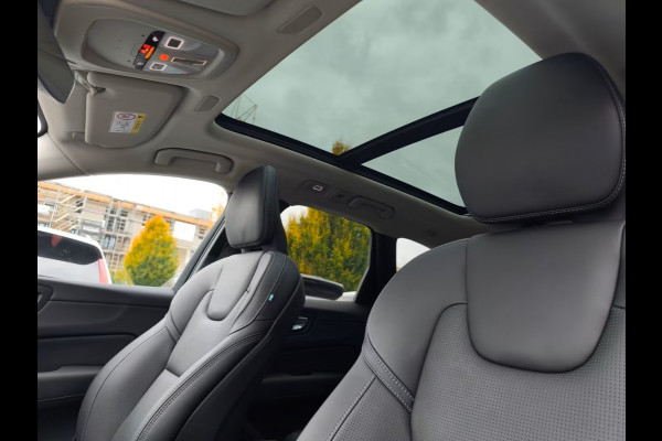 Volvo XC60 2.0 T8 Plug-in hybrid AWD Plus Dark (335kW/455PK) FULL OPTION ** 1e EIG - Ex VOLVO - € 25.000,= onder NP ** ** INFORMEER OOK NAAR ONZE AANTREKKELIJKE FINANCIAL-LEASE TARIEVEN **