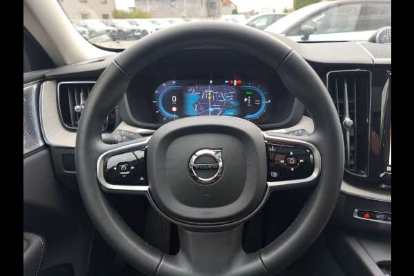 Volvo XC60 2.0 T8 Plug-in hybrid AWD Plus Dark (335kW/455PK) FULL OPTION ** 1e EIG - Ex VOLVO - € 25.000,= onder NP ** ** INFORMEER OOK NAAR ONZE AANTREKKELIJKE FINANCIAL-LEASE TARIEVEN **