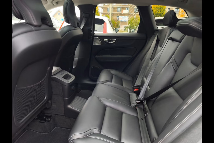 Volvo XC60 2.0 T8 Plug-in hybrid AWD Plus Dark (335kW/455PK) FULL OPTION ** 1e EIG - Ex VOLVO - € 25.000,= onder NP ** ** INFORMEER OOK NAAR ONZE AANTREKKELIJKE FINANCIAL-LEASE TARIEVEN **