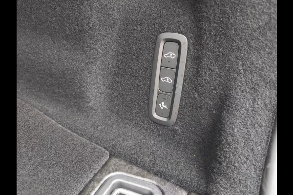 Volvo XC60 2.0 T8 Plug-in hybrid AWD Plus Dark (335kW/455PK) FULL OPTION ** 1e EIG - Ex VOLVO - € 25.000,= onder NP ** ** INFORMEER OOK NAAR ONZE AANTREKKELIJKE FINANCIAL-LEASE TARIEVEN **