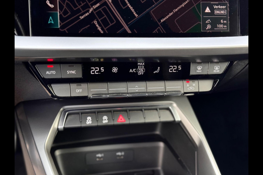 Audi A3 Sportback 35 TFSI S edition RS zetels/Keyless/Camera Audi A3 Sportback 35 TFSI S edition RS zetels/Keyless/Camera