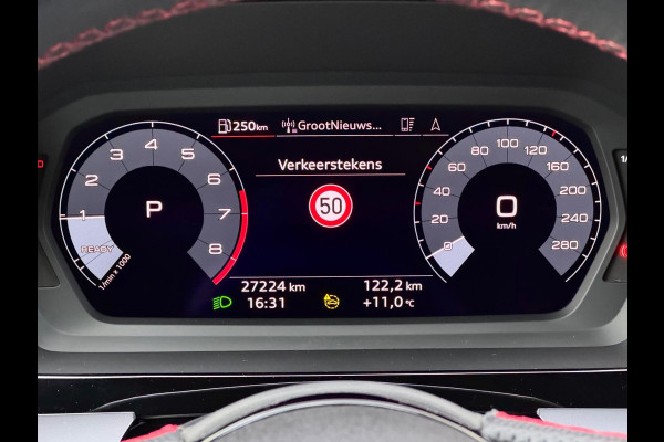 Audi A3 Sportback 35 TFSI S edition RS zetels/Keyless/Camera Audi A3 Sportback 35 TFSI S edition RS zetels/Keyless/Camera