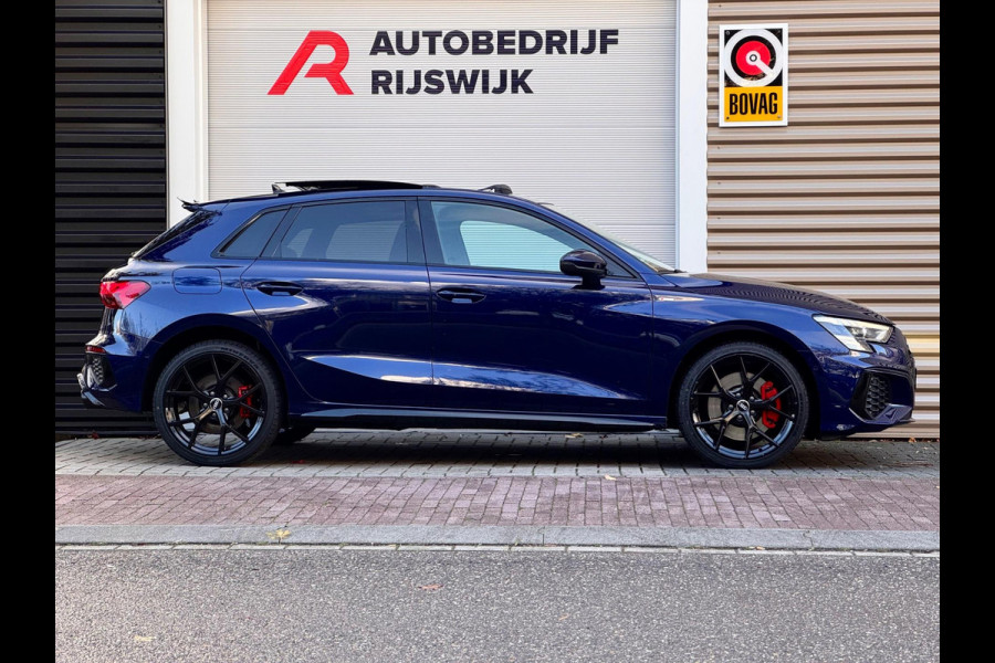 Audi A3 Sportback 45 TFSI e S3 Competition Pano/Keyless/Sfeer/RS zetels Audi A3 Sportback 45 TFSI e S3 Competition Pano/Keyless/Sfeer/RS zetels