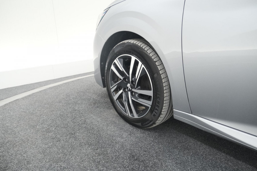 Peugeot 208 PureTech 100 EAT8 Allure Pack | Camera | Apple Carplay | Parkeersensoren | Stoelverwarming