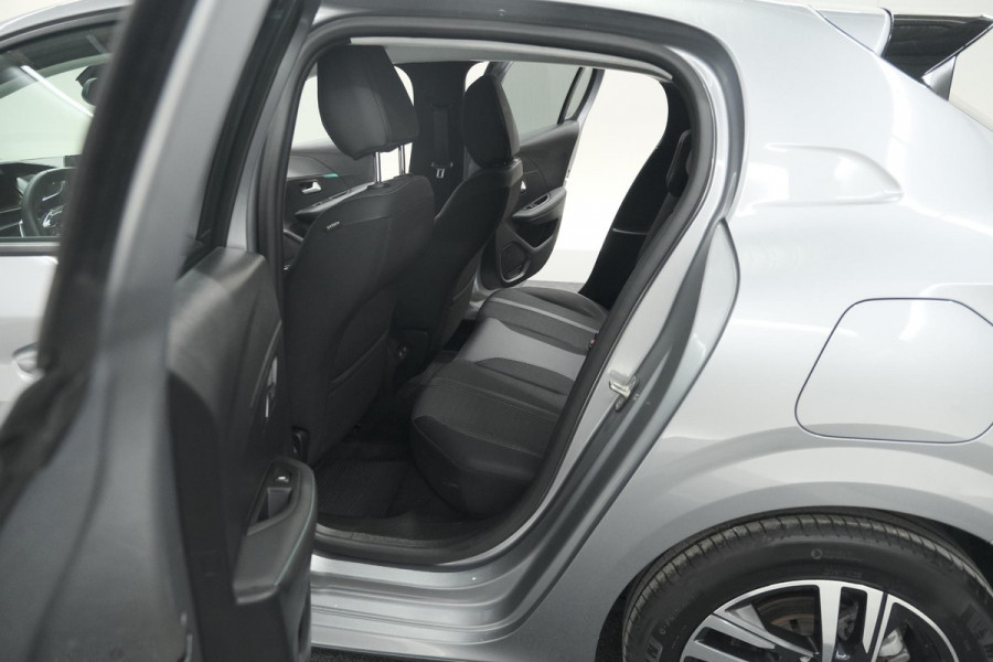 Peugeot 208 PureTech 100 EAT8 Allure Pack | Camera | Apple Carplay | Parkeersensoren | Stoelverwarming
