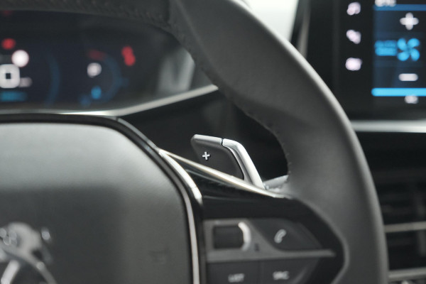 Peugeot 208 PureTech 100 EAT8 Allure Pack | Camera | Apple Carplay | Parkeersensoren | Stoelverwarming