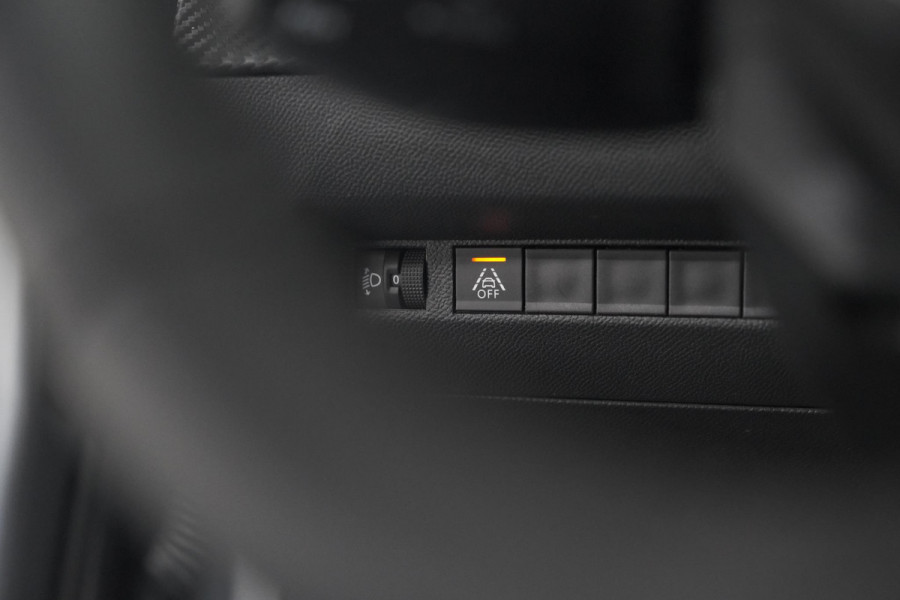 Peugeot 208 PureTech 100 EAT8 Allure Pack | Camera | Apple Carplay | Parkeersensoren | Stoelverwarming