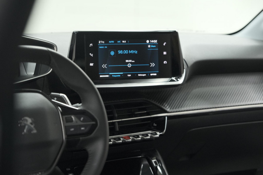 Peugeot 208 PureTech 100 EAT8 Allure Pack | Camera | Apple Carplay | Parkeersensoren | Stoelverwarming