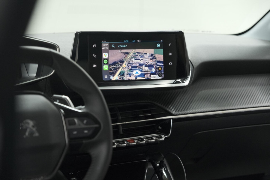 Peugeot 208 PureTech 100 EAT8 Allure Pack | Camera | Apple Carplay | Parkeersensoren | Stoelverwarming