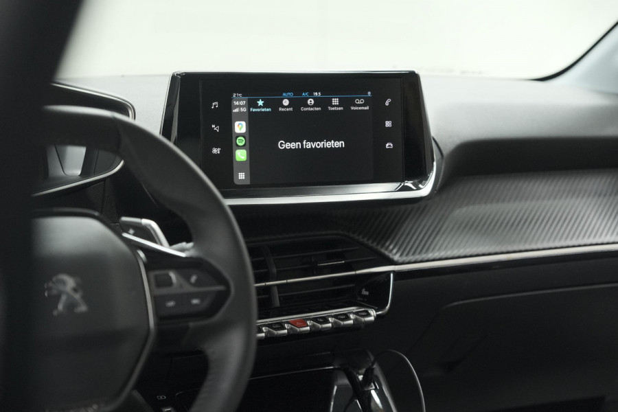 Peugeot 208 PureTech 100 EAT8 Allure Pack | Camera | Apple Carplay | Parkeersensoren | Stoelverwarming