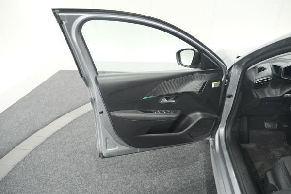 Peugeot 208 PureTech 100 EAT8 Allure Pack | Camera | Apple Carplay | Parkeersensoren | Stoelverwarming