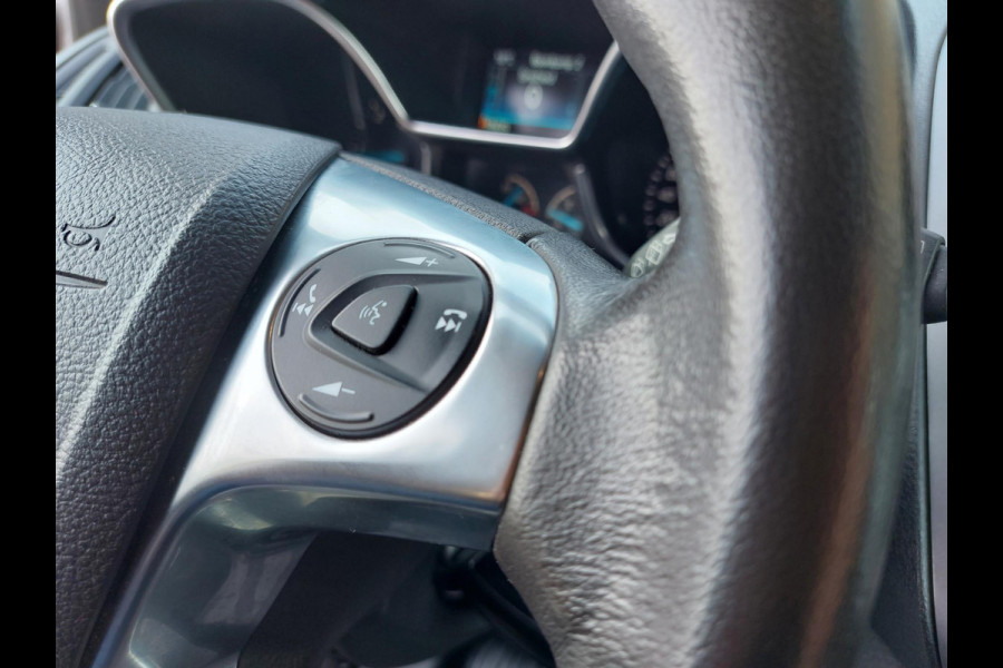 Ford Transit Connect 1.5 TDCI L1 | 100% onderhouden | NAP | Trekhaak | Navi Ford Transit Connect 1.5 TDCI L1 | 100% onderhouden | NAP | Trekhaak | Navi