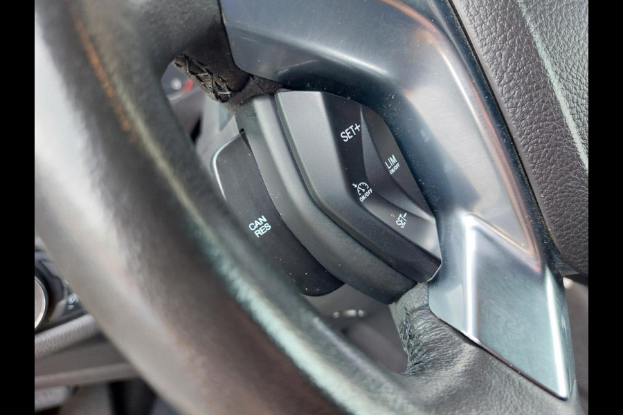 Ford Transit Connect 1.5 TDCI L1 | 100% onderhouden | NAP | Trekhaak | Navi Ford Transit Connect 1.5 TDCI L1 | 100% onderhouden | NAP | Trekhaak | Navi