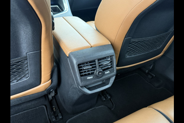 Peugeot 3008 T131PK Automaat Leder Apple Carplay Android Auto 360°Camera Navi Ecc Cruise Control Pdc DAB+ Elek. Achterklep Keyless Wifi Led Lmv 19" Privacy Glas Bluetooth Connected Apps 1e Eigenaar Origineel Nederlandse Auto Peugeot 3008 T131PK Automaat Leder Apple Carplay Android Auto 360°Camera Navi Ecc Cruise Control Pdc DAB+ Elek. Achterklep Keyless Wifi Led Lmv 19" Privacy Glas Bluetooth Connected Apps 1e Eigenaar Origineel Nederlandse Auto