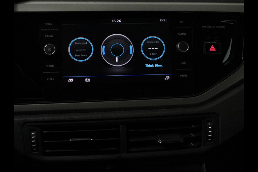 Volkswagen Polo 1.0 TSI 95pk Comfortline | Navigatie | Apple Carplay / Android Auto | Bluetooth | Cruise control | Lichtmetalen Velgen