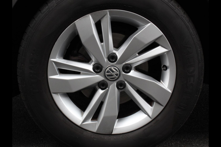 Volkswagen Polo 1.0 TSI 95pk Comfortline | Navigatie | Apple Carplay / Android Auto | Bluetooth | Cruise control | Lichtmetalen Velgen