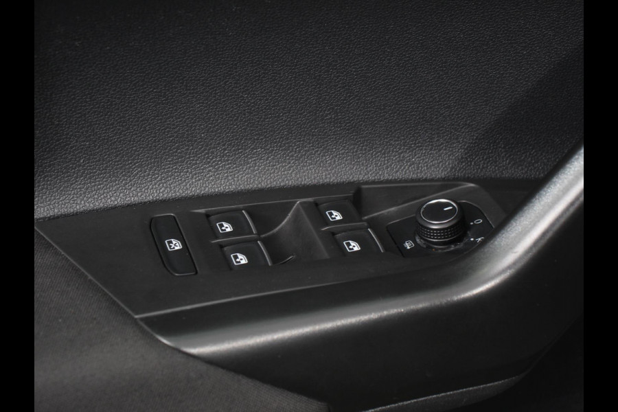 Volkswagen Polo 1.0 TSI 95pk Comfortline | Navigatie | Apple Carplay / Android Auto | Bluetooth | Cruise control | Lichtmetalen Velgen