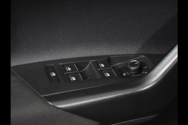 Volkswagen Polo 1.0 TSI 95pk Comfortline | Navigatie | Apple Carplay / Android Auto | Bluetooth | Cruise control | Lichtmetalen Velgen