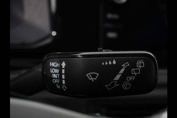 Volkswagen Polo 1.0 TSI 95pk Comfortline | Navigatie | Apple Carplay / Android Auto | Bluetooth | Cruise control | Lichtmetalen Velgen